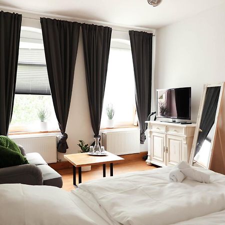 Ferienwohnungen Cafe Cup Detmold Exteriör bild